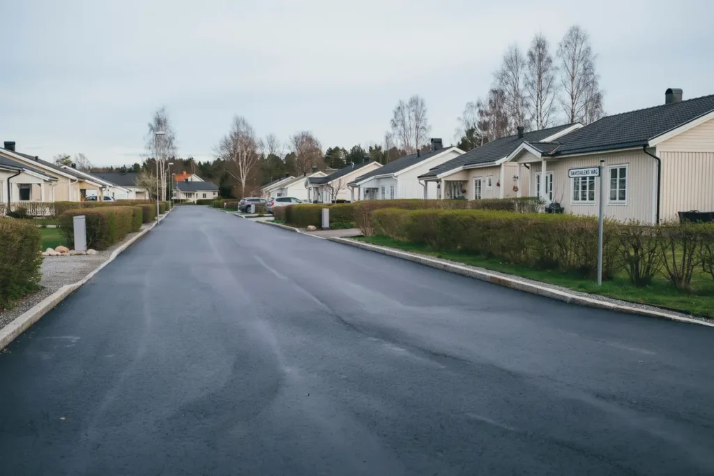 upprustning av samf llighetsv g med ny asfalt i s vedalen partille
